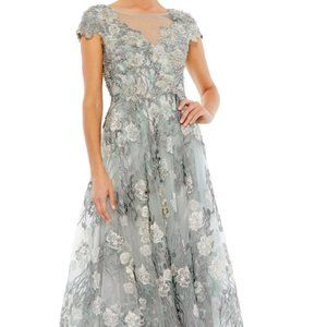 MAC DUGGAL 20294 FLORAL EMBROIDERED EMBELLISHED SHORT SLEEVE SEAMIST GOWN sz 10